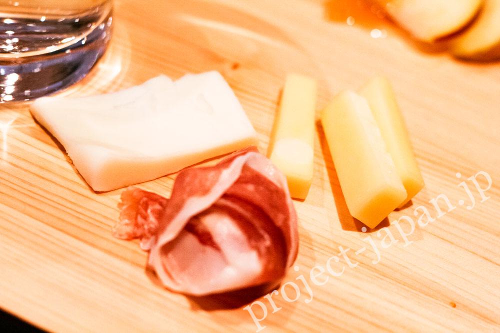 Homemade cheeses and uncured ham